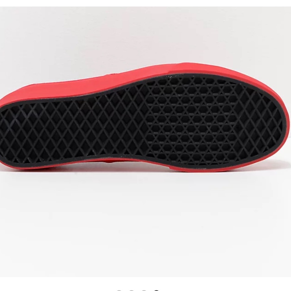 🔥 VANS Authentic True Red & Black Skate Shoes lace up 🔥 - Picture 4 of 5